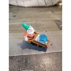 Snow White doc dwarf Jewel Minecart Disney toy figure